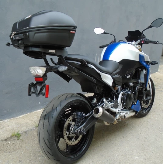 2022 BMW F900R 