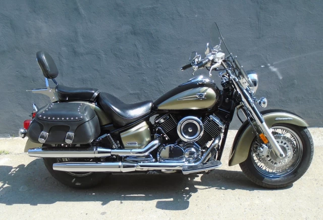 Yamaha V Star 1100  2005